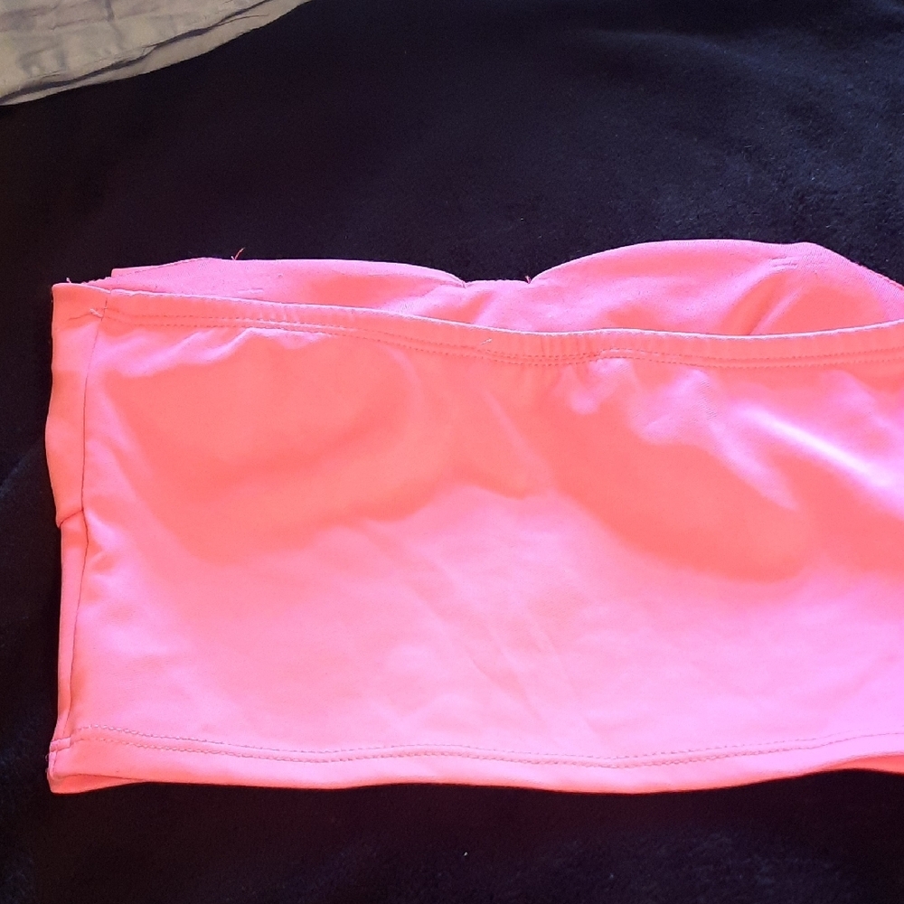 Charlotte Russe Neon Pink Crop Top - Picture 3 of 7